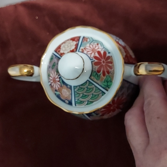 Arita Imari Fan Porcelain Sugar w/Lid  4.5 inches H w/ lid.  Used some wear. - Picture 1 of 7